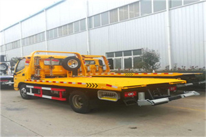 交城附近拖车救援搭电